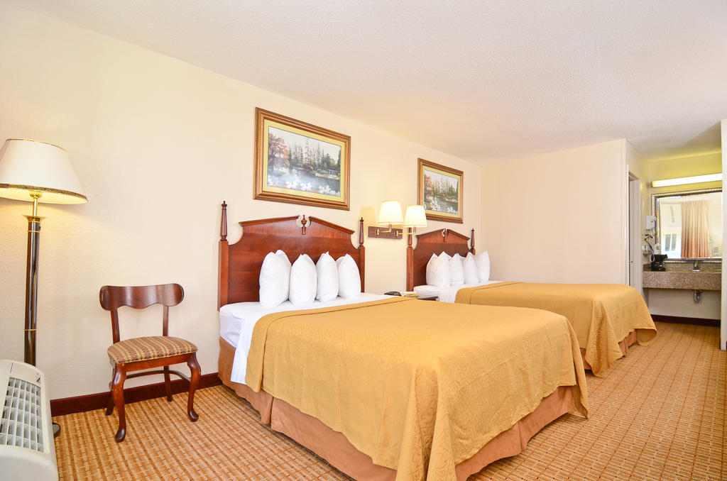 Stayapt Suites Alexandria-Fort Belvoir الغرفة الصورة