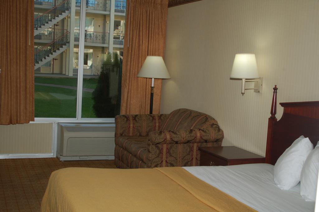 Stayapt Suites Alexandria-Fort Belvoir المظهر الخارجي الصورة