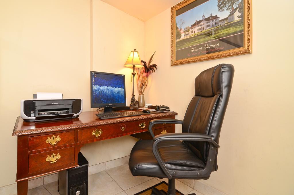Stayapt Suites Alexandria-Fort Belvoir المرافق الصورة