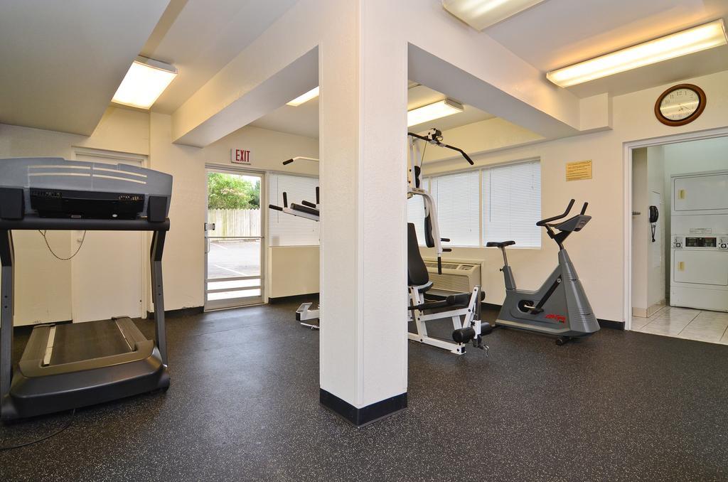 Stayapt Suites Alexandria-Fort Belvoir المرافق الصورة